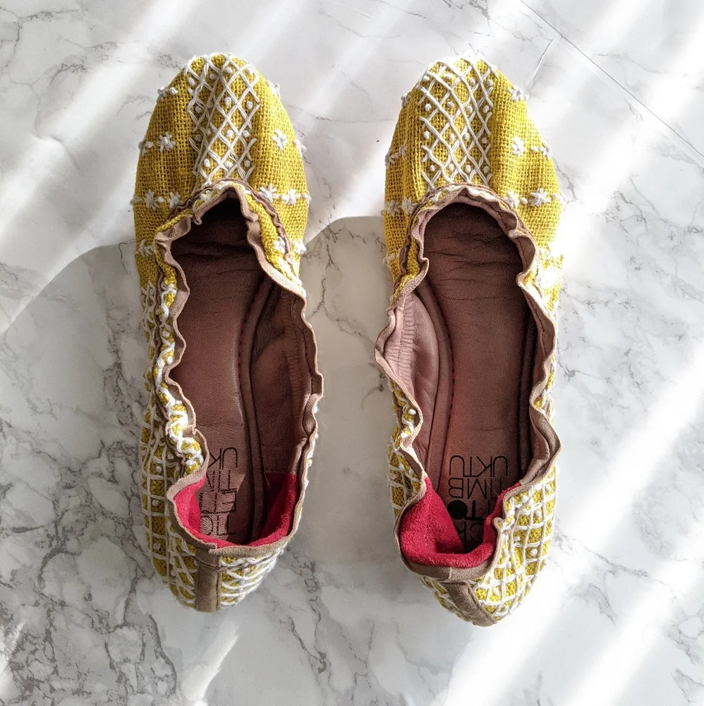 Ticket To Timbuktu ∆ Embroidered Flat - Picture 4 of 7